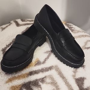 Torrid Loafer